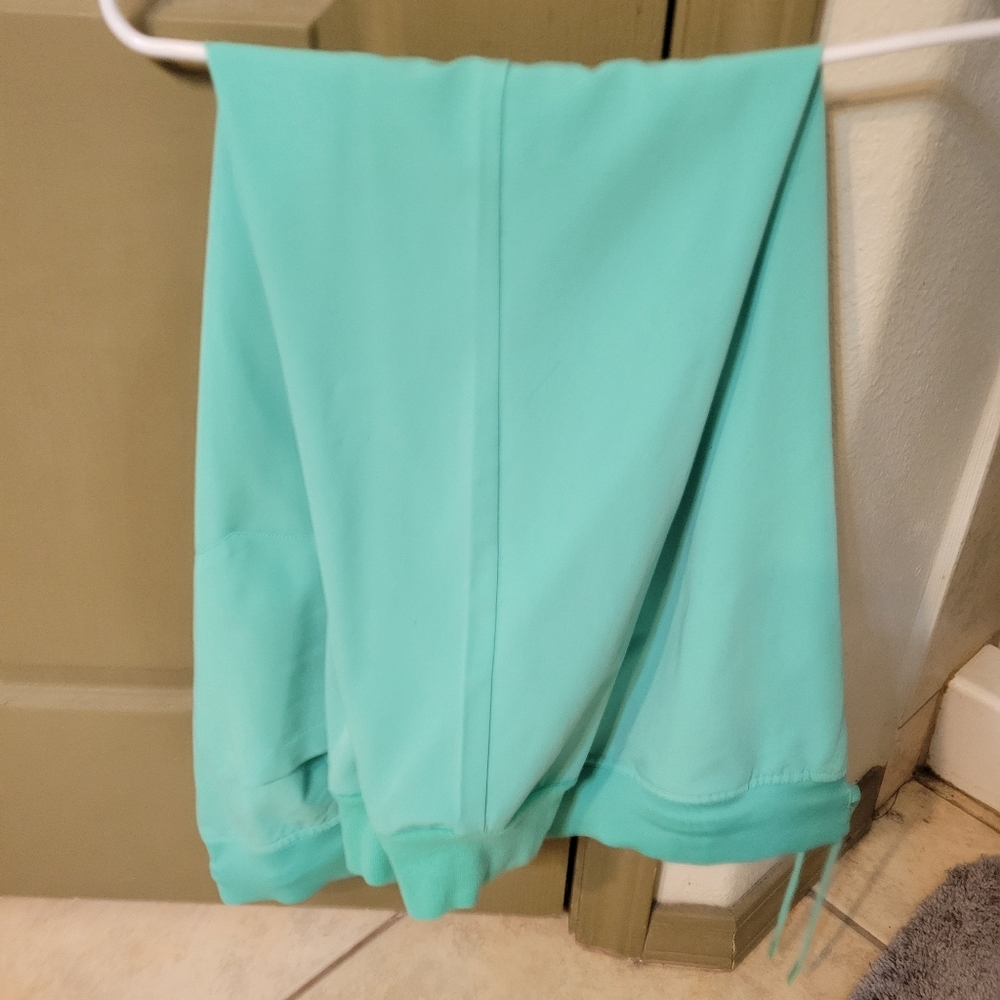 9 pocket jogger scrub pants